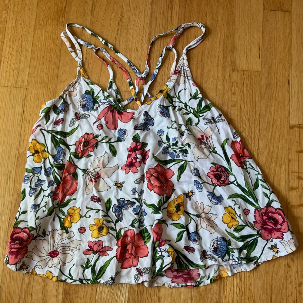 Hollister Camisole Top in Classic White with Adjustable Straps